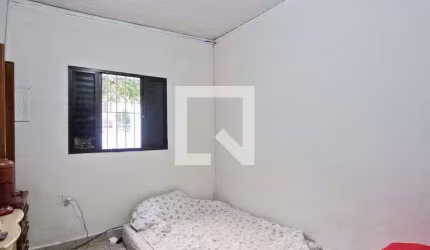 Casa à Venda - Água Fria, 2 Quartos,  87 m2