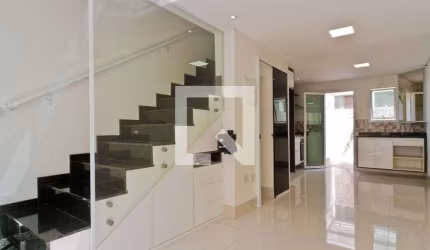 Casa à Venda - Parque São Domingos, 2 Quartos,  65 m2