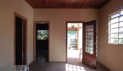 Casa à Venda - Água Fria, 4 Quartos,  168 m2