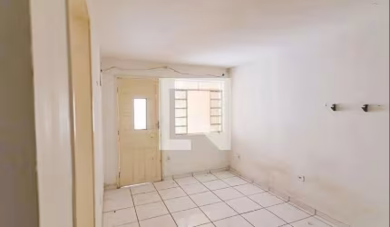 Casa à Venda - Jardim Éster Yolanda, 2 Quartos,  100 m2