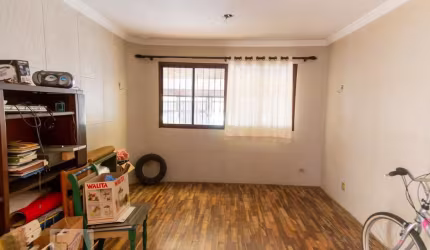 Casa à Venda - Jardim Jussara, 3 Quartos,  210 m2