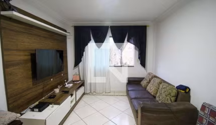 Casa à Venda - Itaquera, 2 Quartos,  109 m2
