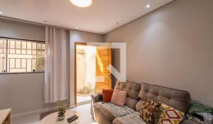 Casa à Venda - Vila Jacuí, 2 Quartos,  70 m2