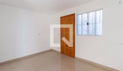 Casa à Venda - Vila Santa Maria, 2 Quartos,  171 m2