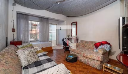 Casa à Venda - Vila Campestre, 2 Quartos,  250 m2
