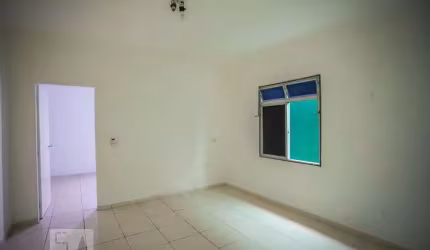Casa à Venda - Vila Campestre, 2 Quartos,  70 m2