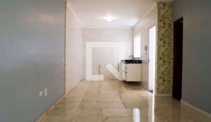 Casa à Venda - Penha de França, 2 Quartos,  90 m2