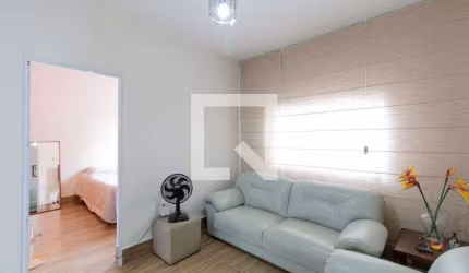 Casa à Venda - Vila Ré, 2 Quartos,  150 m2
