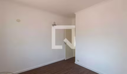 Casa à Venda - Jardim Teresa, 2 Quartos,  83 m2