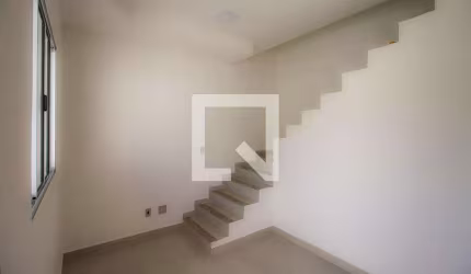 Casa à Venda - Vila Alpina, 2 Quartos,  60 m2
