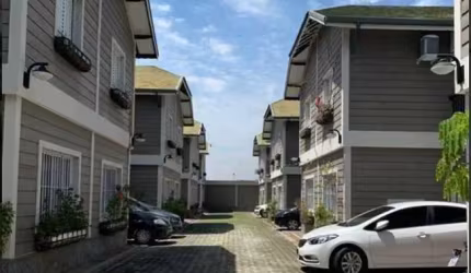 SOBRADO EM CONDOMINIO FECHADO 2 DORMITORIOS 2 SUITES 1 VAGA 70M²
