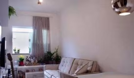 Casa de condomínio à venda com 65m², 2 quartos e 2 vagas