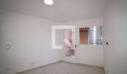 Casa à Venda - Vila Mazzei, 2 Quartos,  95 m2