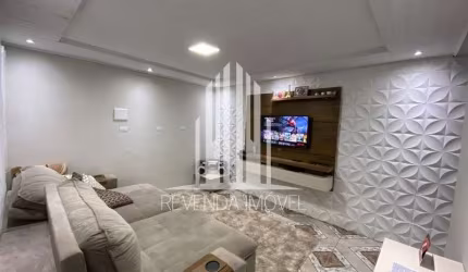 Imperdível oportunidade de adquirir uma casa no Parque das Flores, São Paulo-SP: 3 quartos, 2 salas, 3 banheiros, 2 vagas de garagem, 180m².
