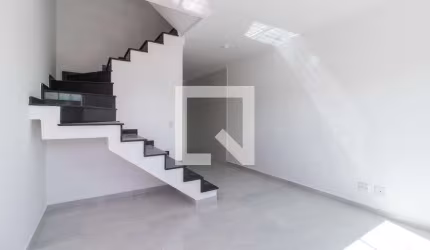 Casa à Venda - Penha de França, 2 Quartos,  80 m2