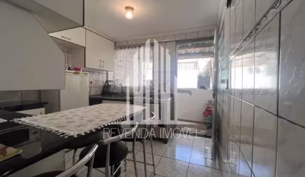 Casa sobrado  com  3 quartos duas vagas de garagem para venda na Vila Souza