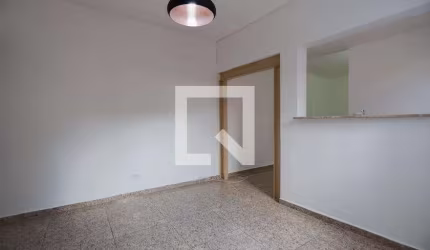 Casa à Venda - Vila Santa Maria, 3 Quartos,  150 m2