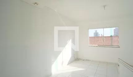 Casa à Venda - Penha de França, 2 Quartos,  113 m2