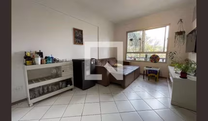 Apartamento à Venda - Jardim Éster Yolanda, 2 Quartos,  71 m2