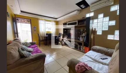 Casa à Venda - Jardim Éster Yolanda, 5 Quartos,  100 m2