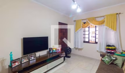 Casa à Venda - Vila Jacuí, 2 Quartos,  160 m2