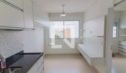 Apartamento à Venda - Jardim Éster Yolanda, 1 Quarto,  24 m2