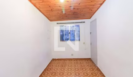 Casa à Venda - Butantã, 2 Quartos,  68 m2