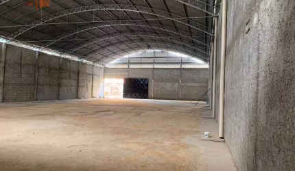 Galpão para alugar, 897 m² por R$ 16.200,00/mês - Serrinha - Fortaleza/CE