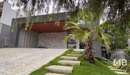 Villa Jardim, excelente casa nova em condomínio ginco com 3 suítes e 4 vagas