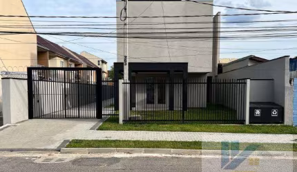 Sobrado para Venda em Curitiba, Uberaba, 3 dormitórios, 1 suíte, 2 banheiros, 1 vaga