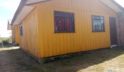 Casa para Venda em São José dos Pinhais, Campo Largo da Roseira, 2 dormitórios, 1 banheiro, 2 vagas