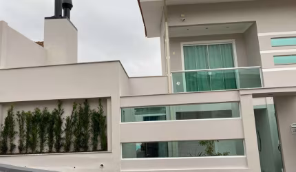 Casa para Venda em Florianópolis, Coloninha, 4 dormitórios, 3 banheiros, 2 vagas