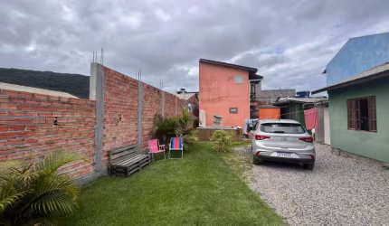 Casa para Venda em Florianópolis, São João do Rio Vermelho, 1 dormitório, 1 banheiro