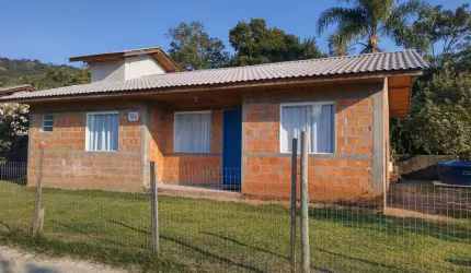 Casa para Venda em Florianópolis, Ratones, 2 dormitórios, 2 banheiros