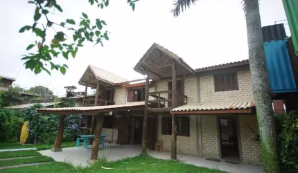 Casa para Venda em Palhoça, Pinheira, 5 dormitórios, 2 banheiros, 6 vagas