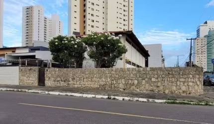 Casa Duplex dos Seus Sonhos no Jardim Luna – Localização Privilegiada!
