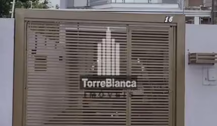 Sobrado com 2 dormitórios à venda