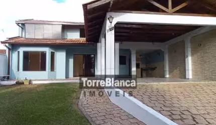 Sobrado no Jardim Carvalho, 4 quartos, terreno com 490 m²,  Ponta Grossa - PR