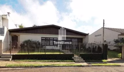 Casa com 3 dormitórios à venda próximo ao centro