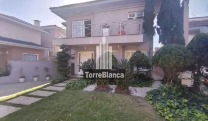 Sobrado com 4 dormitórios à venda