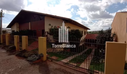 Sobrado com 4 dormitórios à venda, 274 m² por R$ 750.000,00 - Estrela - Ponta Grossa/PR