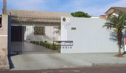 Casa à venda 3 Quartos, 2 Vagas, 343.4M², Uvaranas, Ponta Grossa - PR