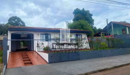 Casa com 4 dormitórios à venda