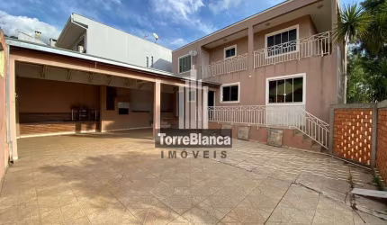 Sobrado Comercial ou Residencial para Locação, 05 dormitórios, 6 vagas, 186 m², Uvaranas - Ponta Gr