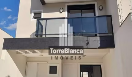 Excelente Sobrado Triplex à venda, Uvaranas, Ponta Grossa, PR