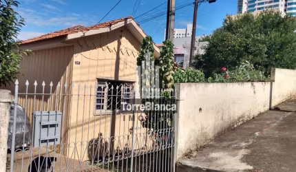 Casa com 2 dormitórios à venda