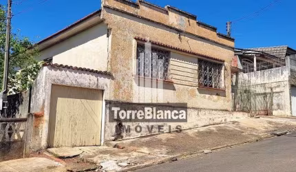 Casa com terreno à venda com 3 Quartos, 2 Vagas, 518M², Uvaranas, Ponta Grossa - PR