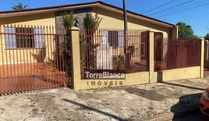 Espaçosa Residência de 220m² no Bairro Santa Maria: Seu Novo Lar de Conforto e Elegância!