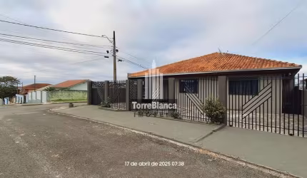 Casa à venda de esquina próximo ao centro, Ponta Grossa, PR