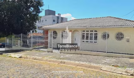 Casa à venda no centro de Ponta Grossa